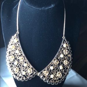 Gold Rose and Pearl Collar Necklace